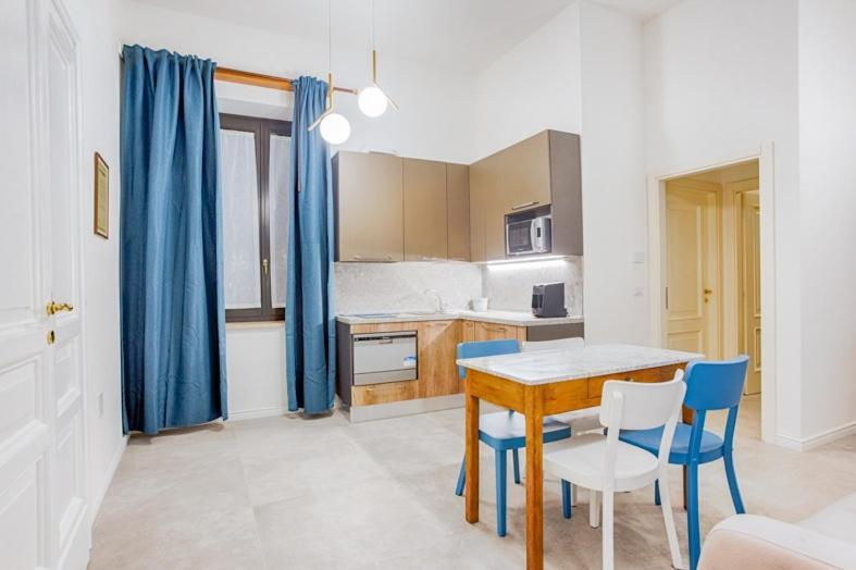 Villino Mari Camere Con Parcheggio Privato Gratuito Ascoli Piceno Exterior photo